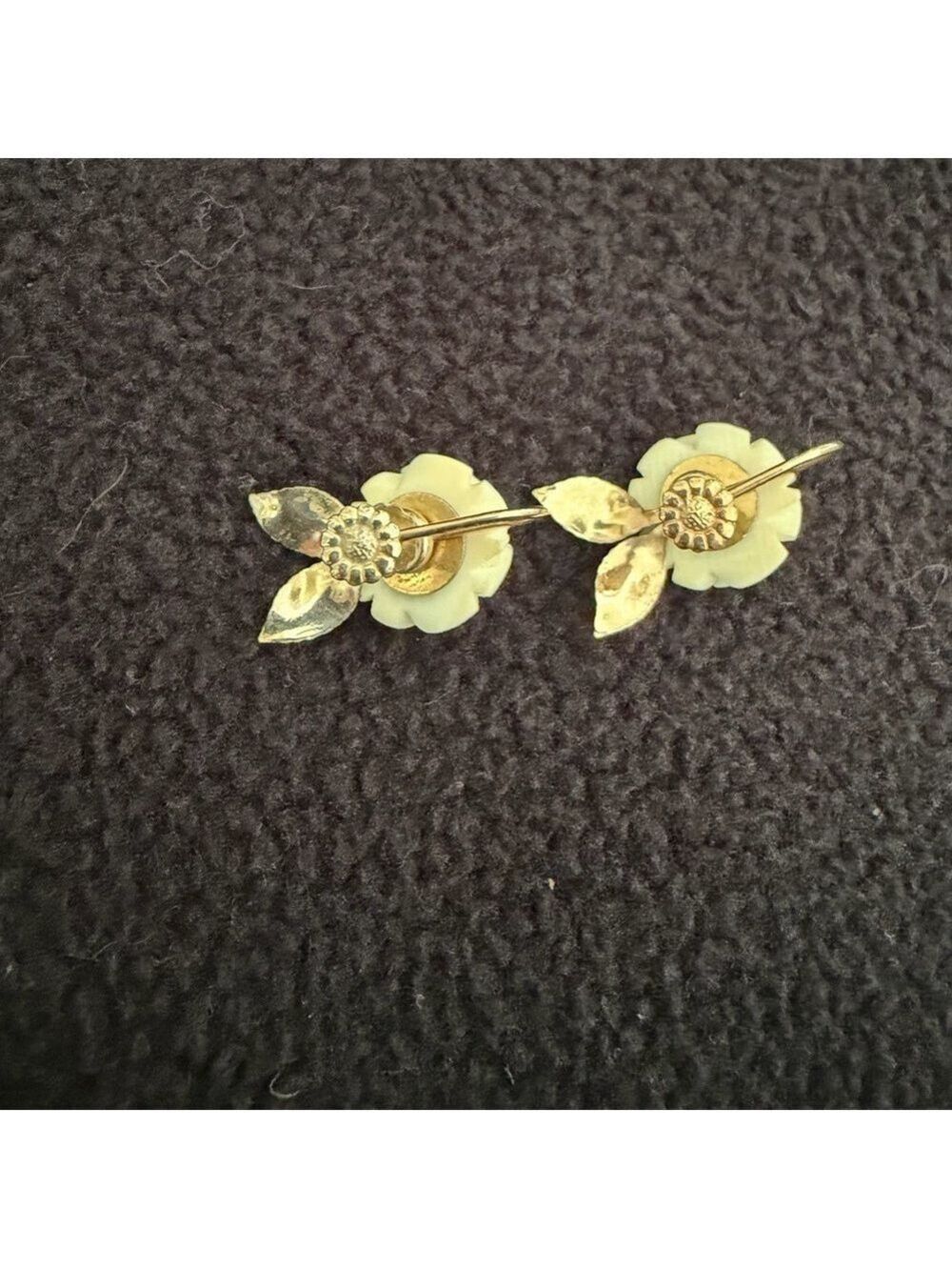 Vintage Krementz Carved Rose Earrings, Screw Backs - Picture 3 of 5
